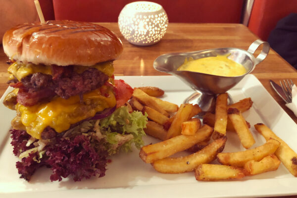 Monsterburger For 2 - Mad og Gastronomi - GO DREAM