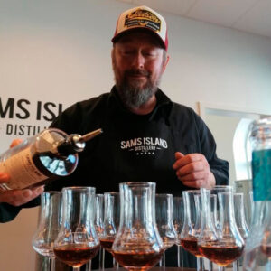 Rundvisning & smagning hos Sams Island Distillery